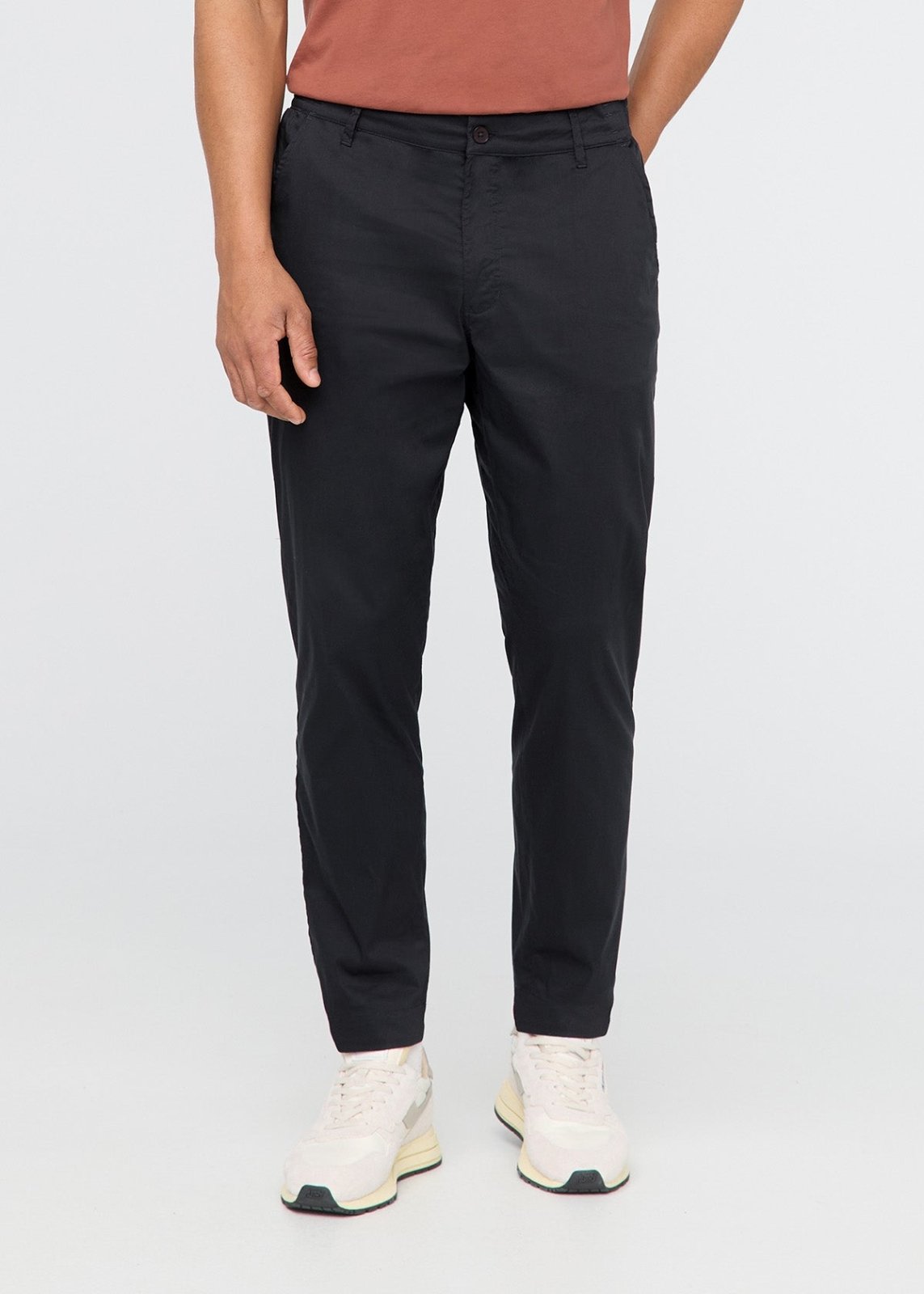 mens black lightweight summer travel pants front