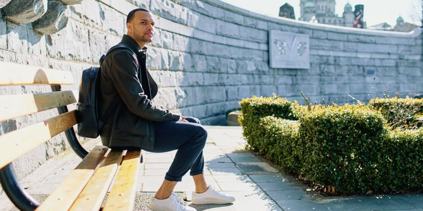 Man wearing DUER pants in Europe