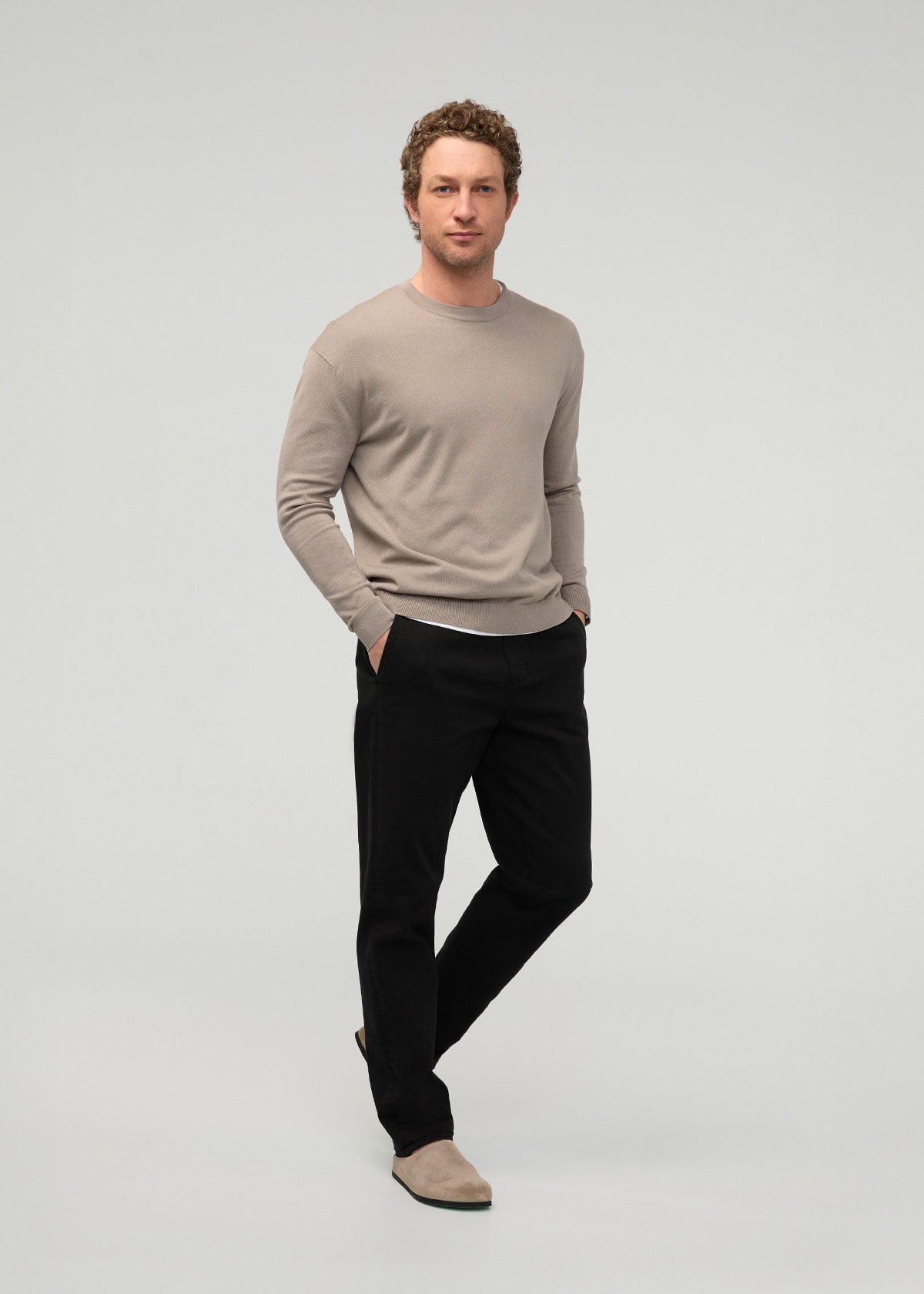 Men's Black Pull-On FlexTwill Pant Full Body
