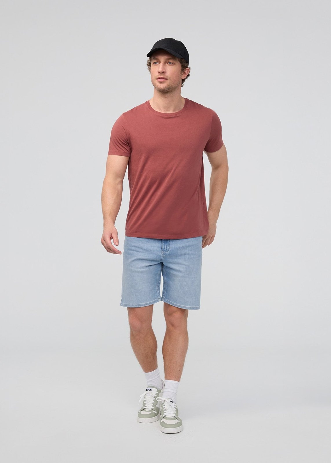 Men's Relaxed Denim Stretch Short full body