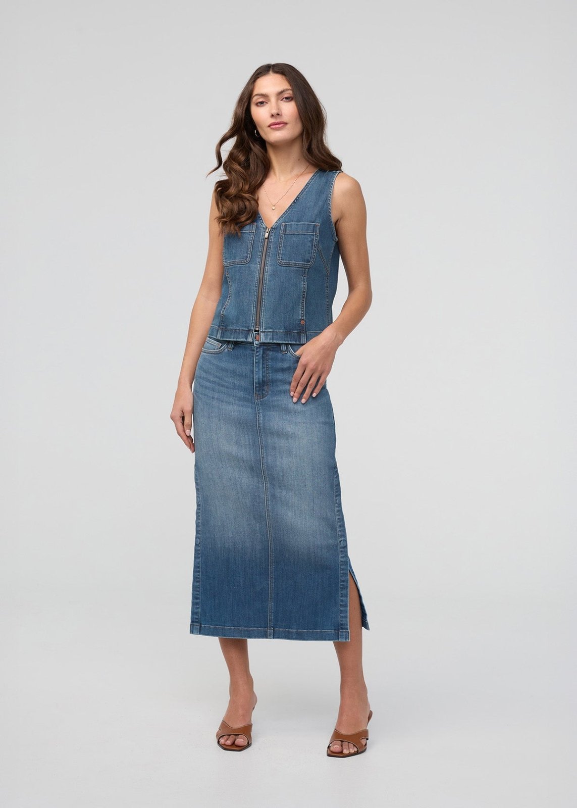 DUER Women's Performance Denim Zip Front Vest - Blue Ash DUER Women's Performance Denim Zip Front Vest - Blue Ash