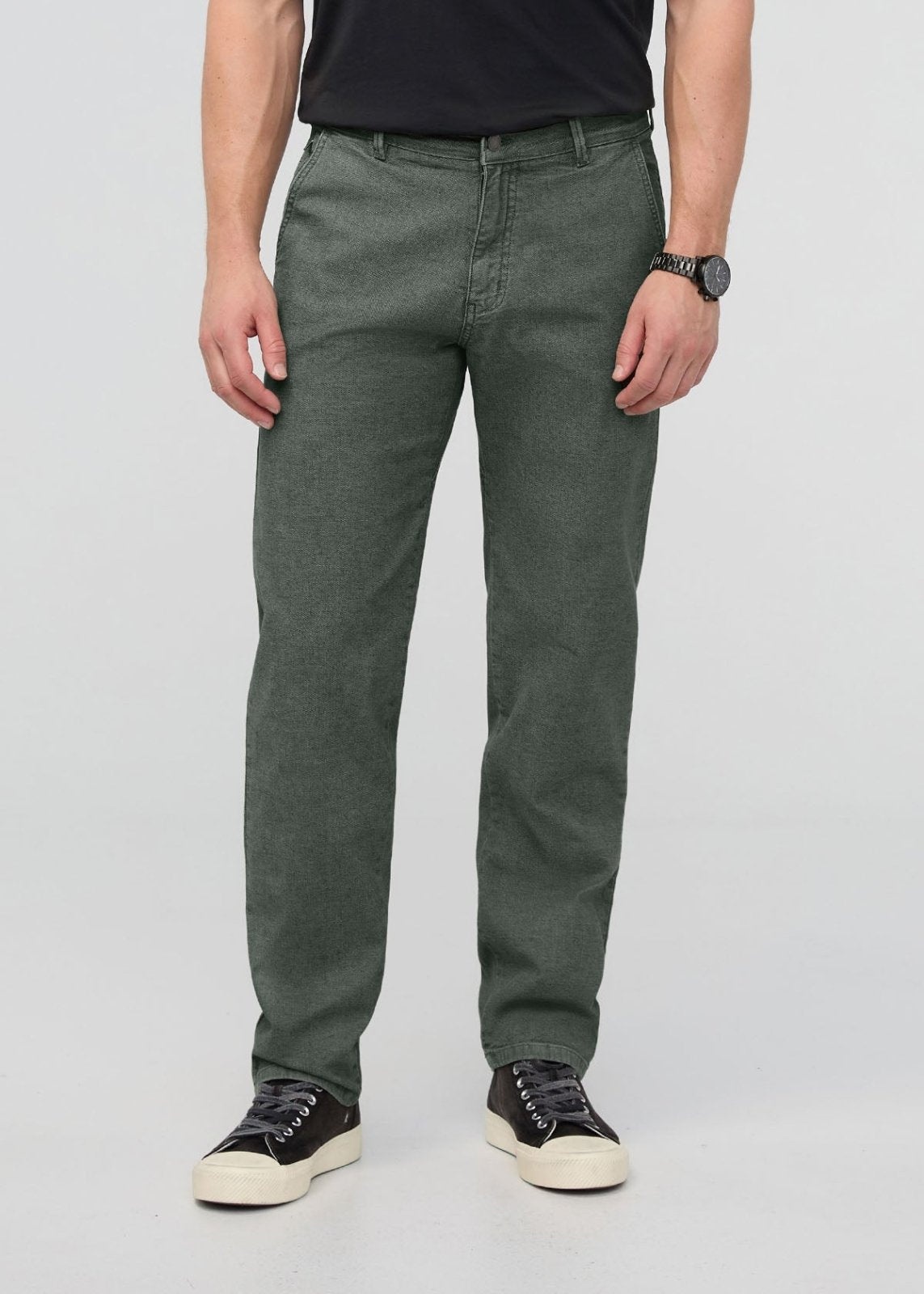 Men's Black Spruce Stretch Canvas Relaxed Straight Chino front