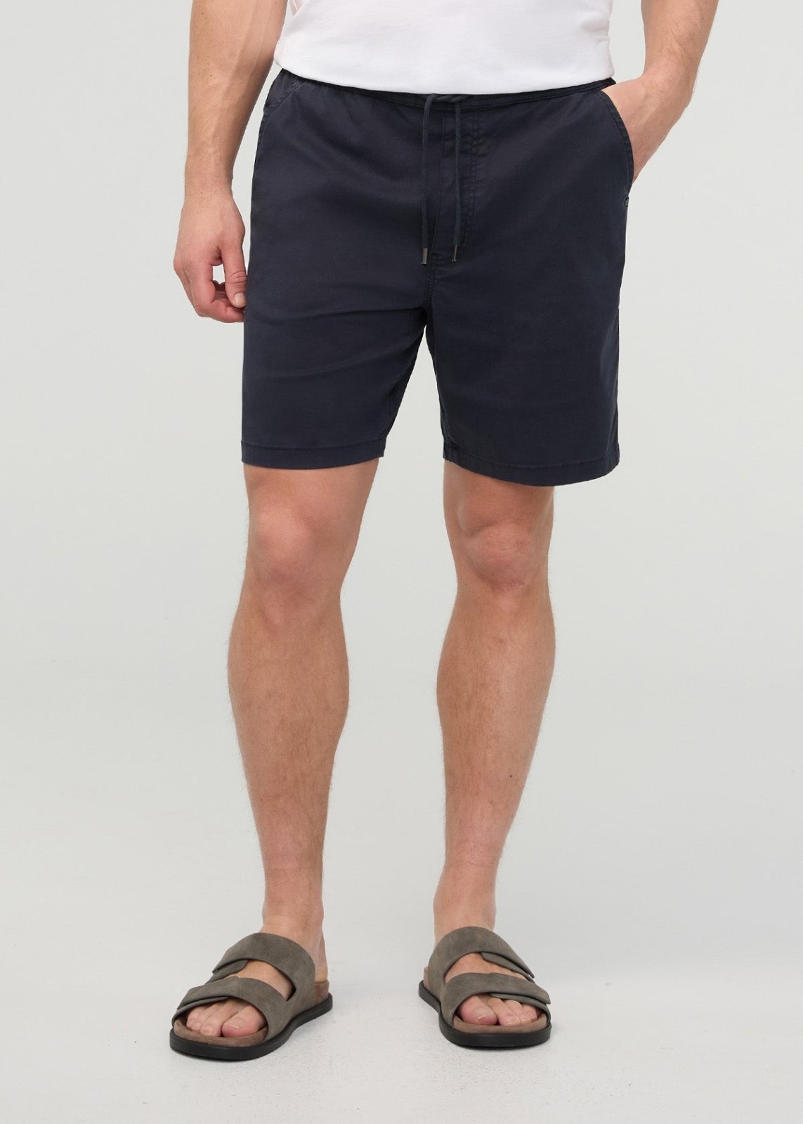 Men’s Navy Stretch Travel Shorts  front