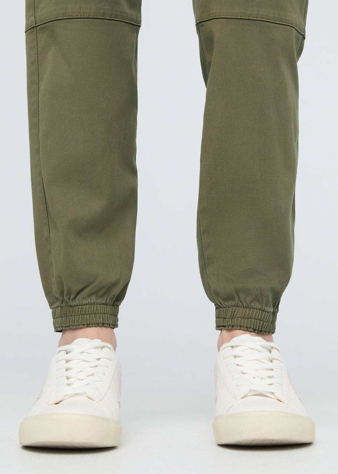 womens high rise green athletic jogger cuff