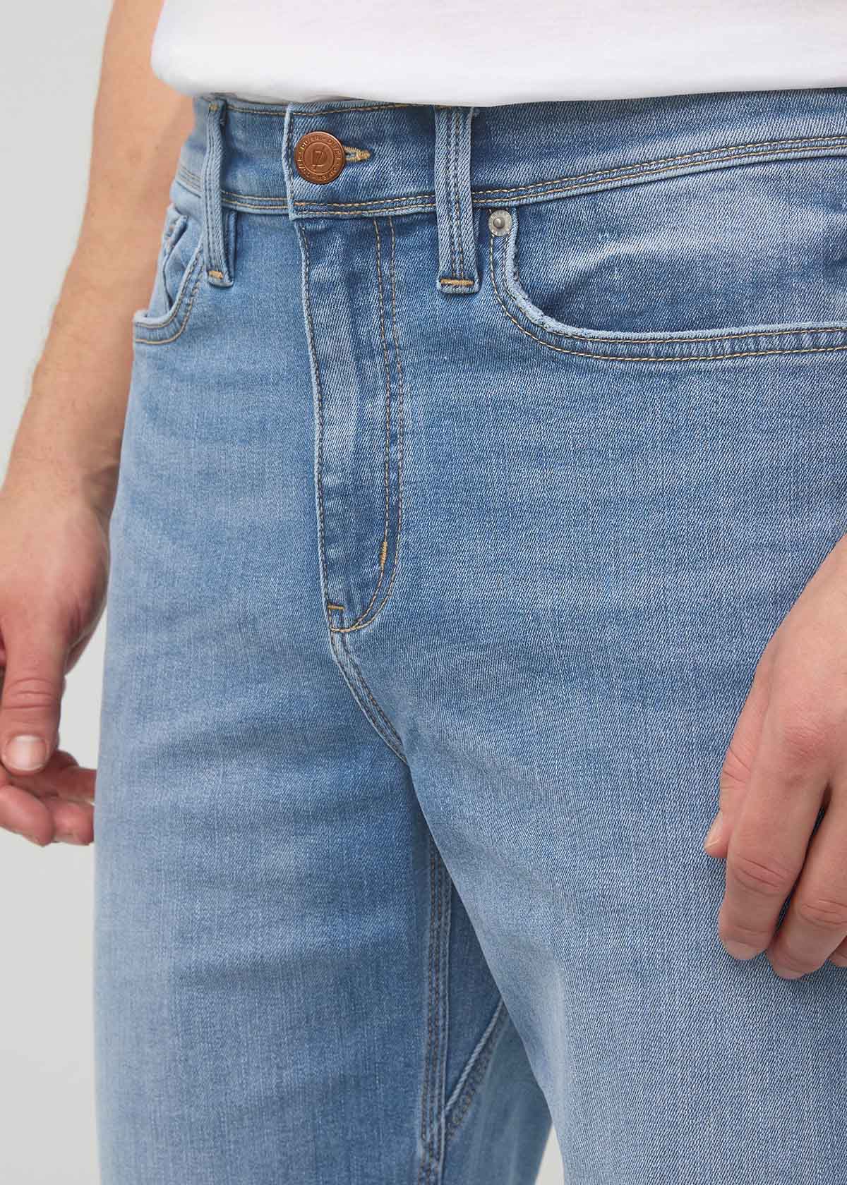 Men's Summit Relaxed Straight Fit Stretch Jeans Waist