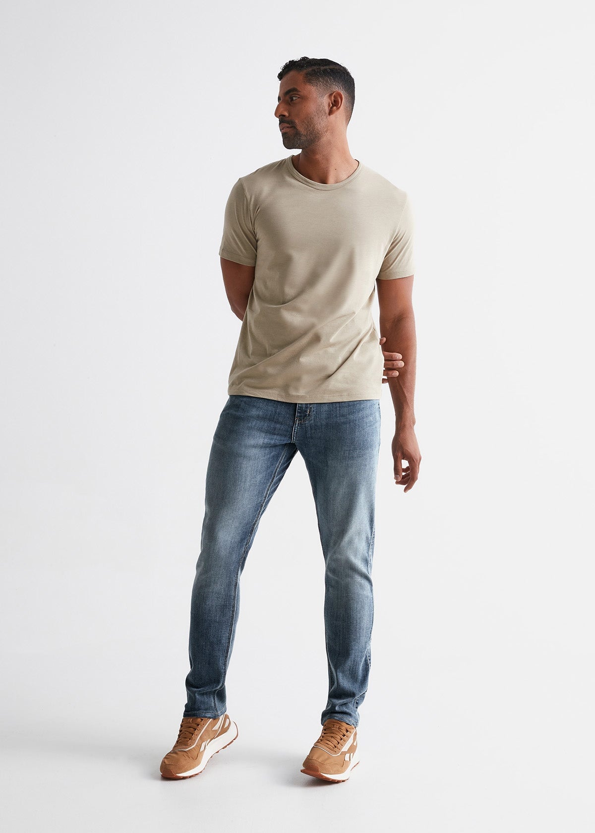 Men's Faded Blue Relaxed Fit Stretch Jeans