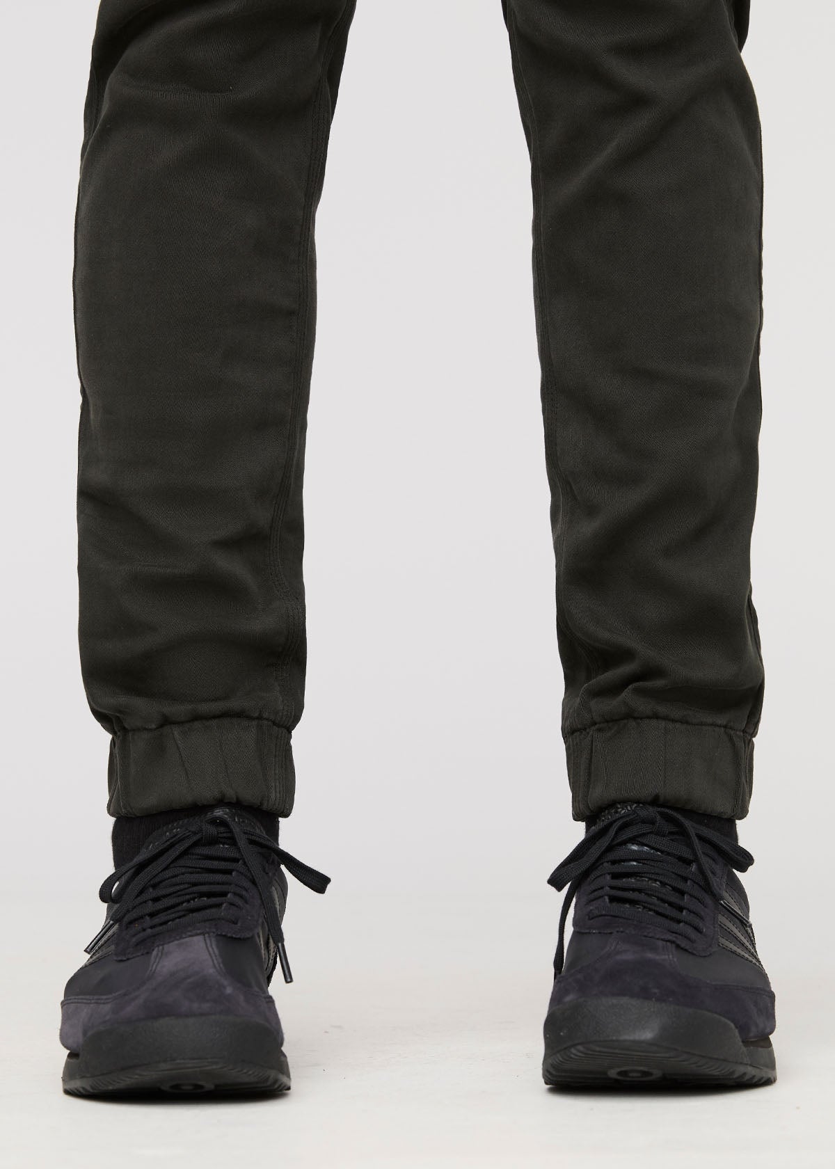 Men's dark green Athletic Jogger cuff detail