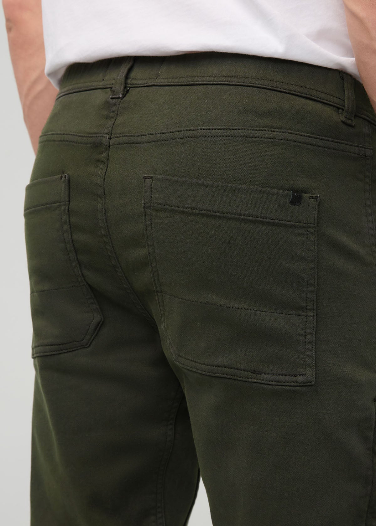 Men's Evergreen No Sweat Jogger back pocket