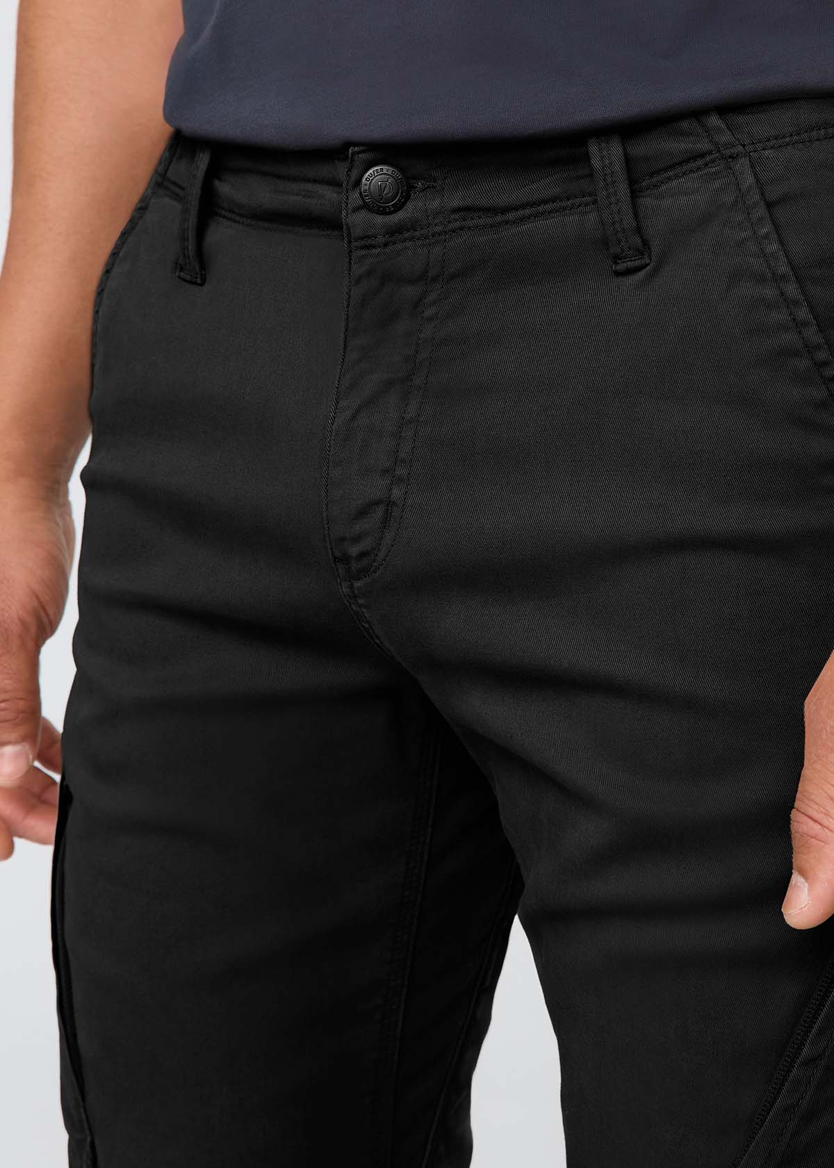 Men's Black Relaxed Water Resistant Cargo Pant Waist Detail