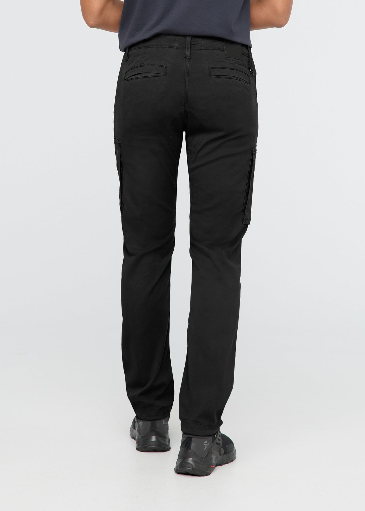 Men's Black Relaxed Water Resistant Cargo Pant Back