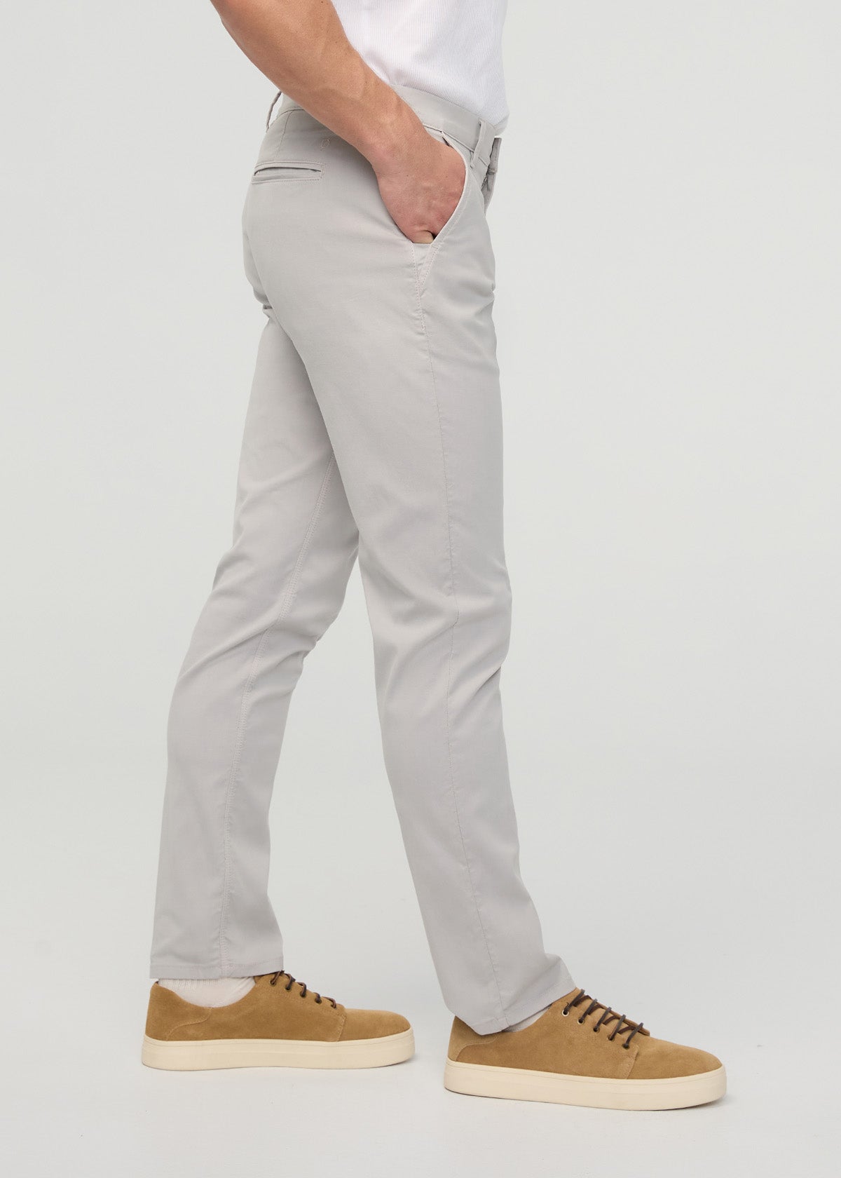 Men's Mist Lightweight Relaxed Taper Chino side