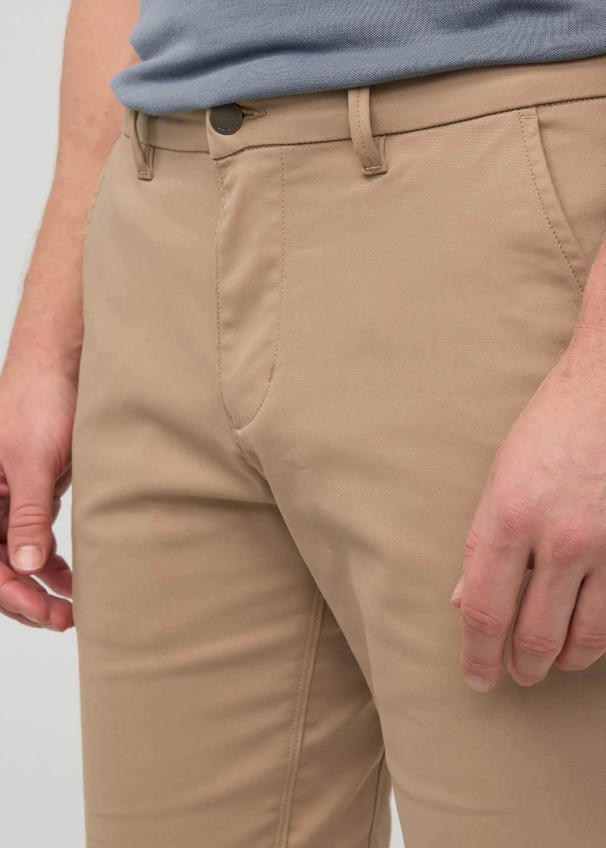 Men’s Desert Khaki Stretch Hybrid Golf Short waist