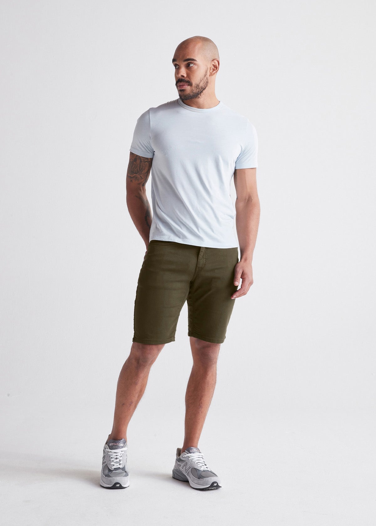 men's army green relaxed fit performance short full body