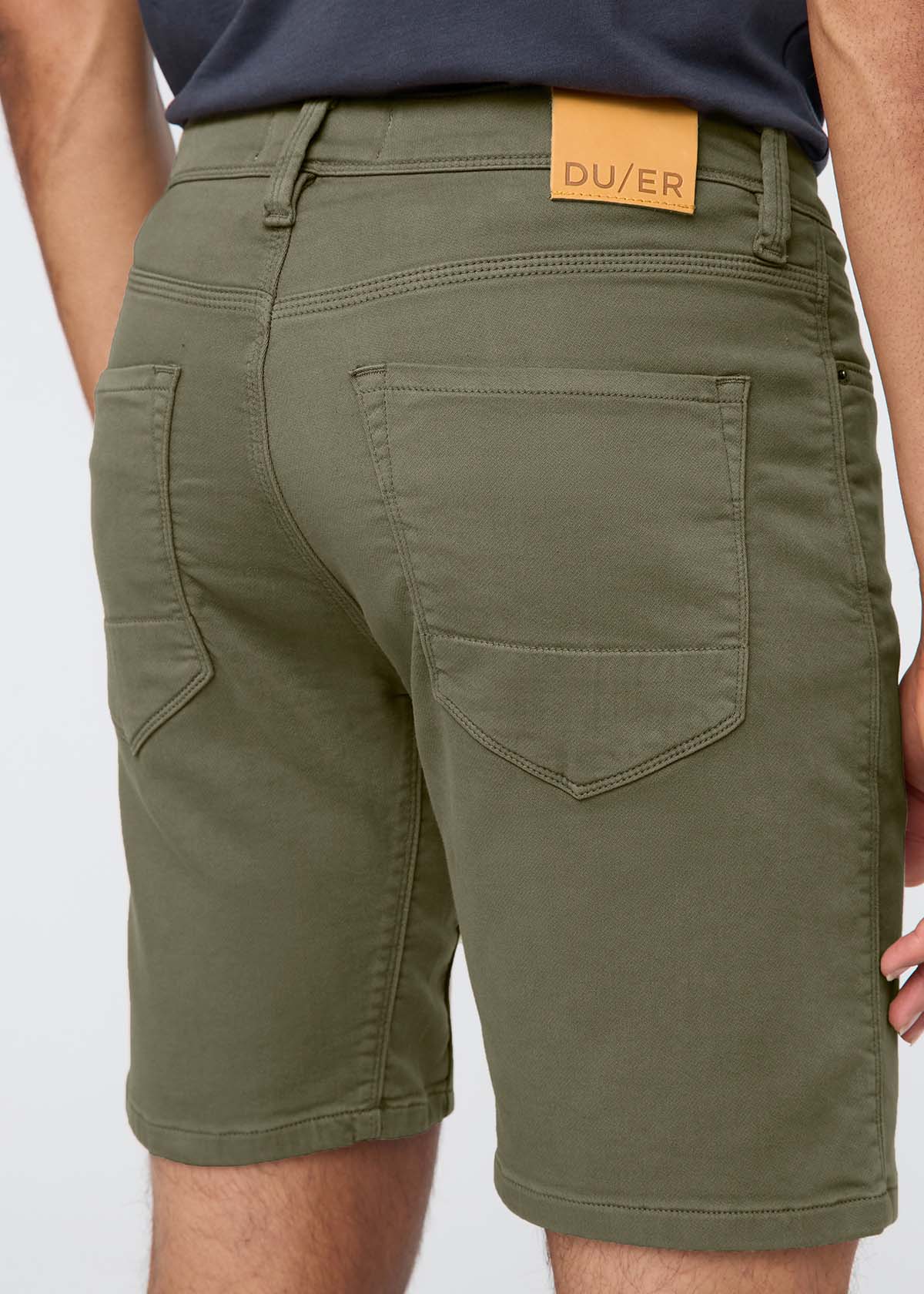 Men's Light Fern Slim Fit Performance Short back pocket