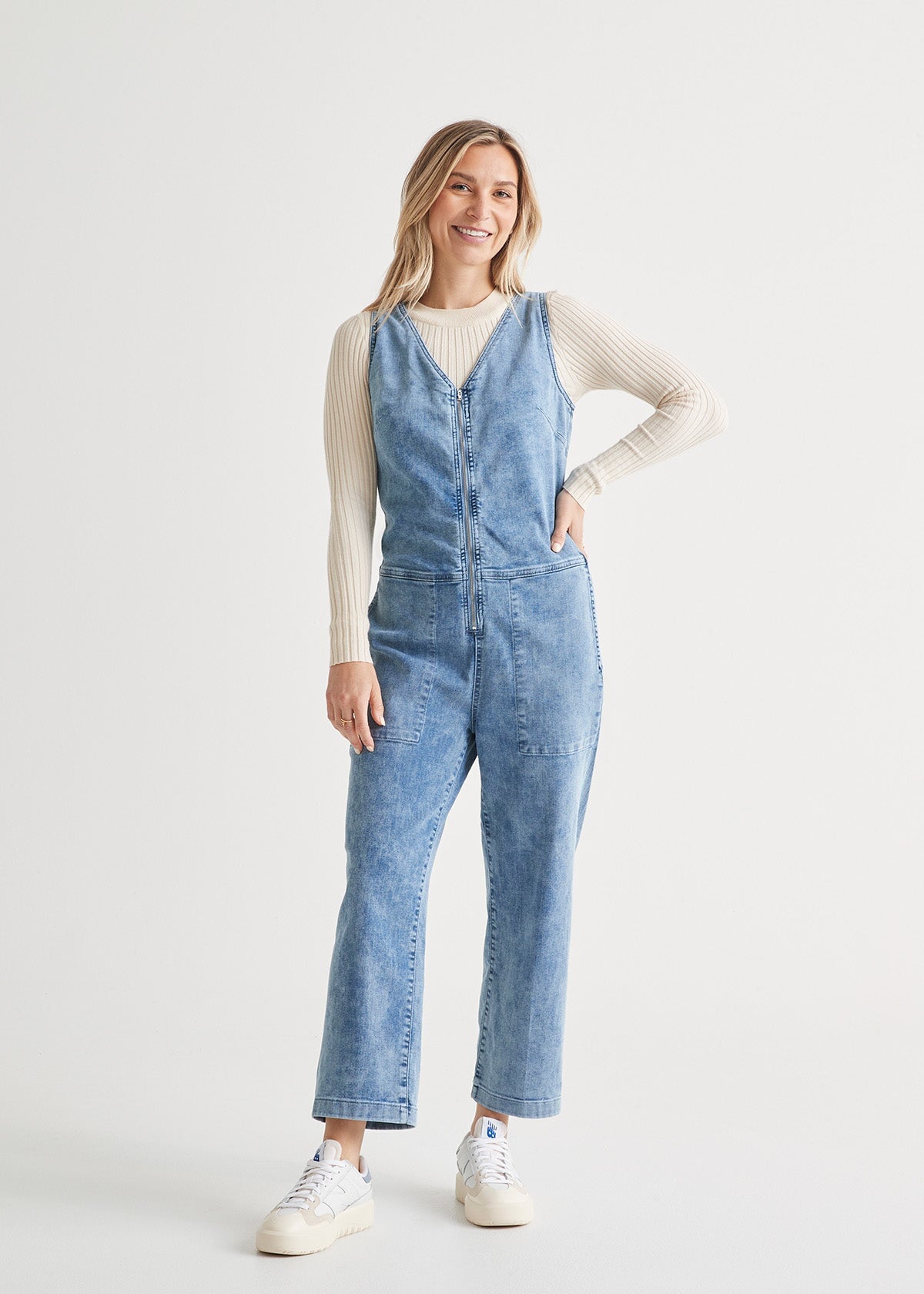Women's Light Wash Stretch Denim Jumpsuit Women's Light Wash Stretch Denim Jumpsuit