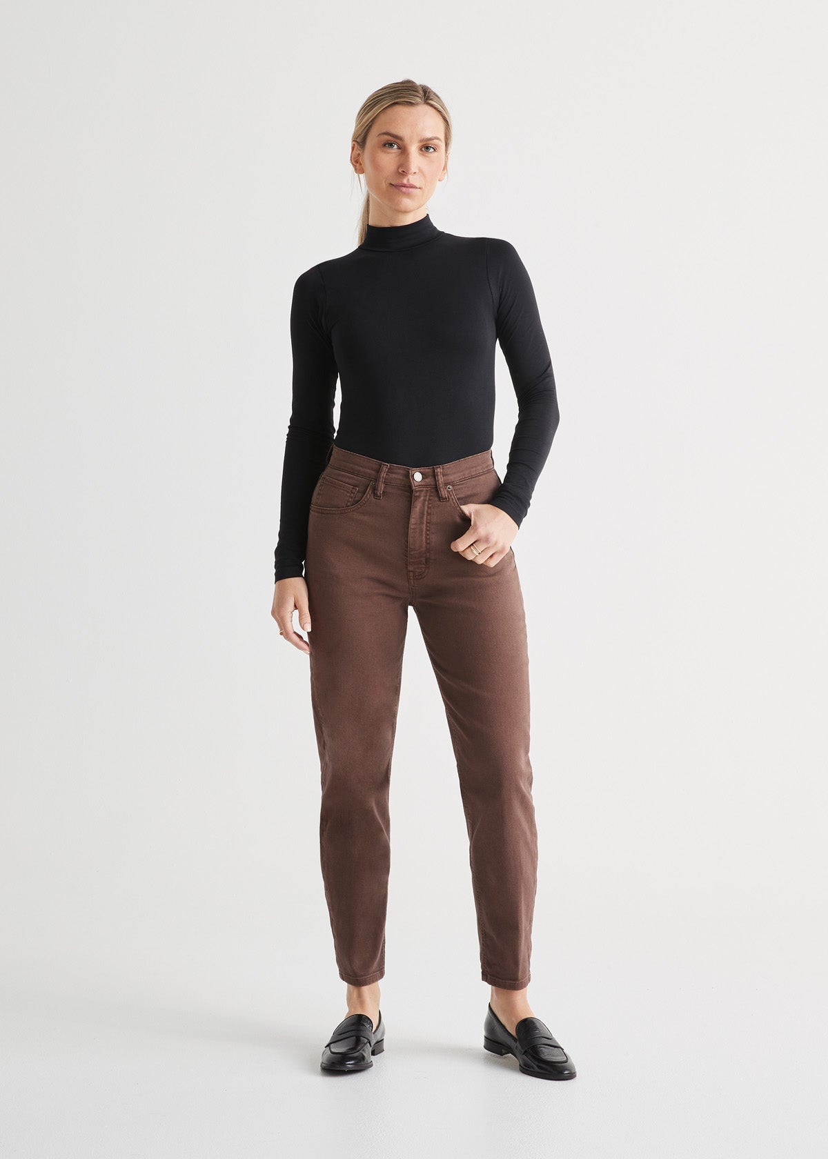 Colored High Rise '90s Jeans Brown