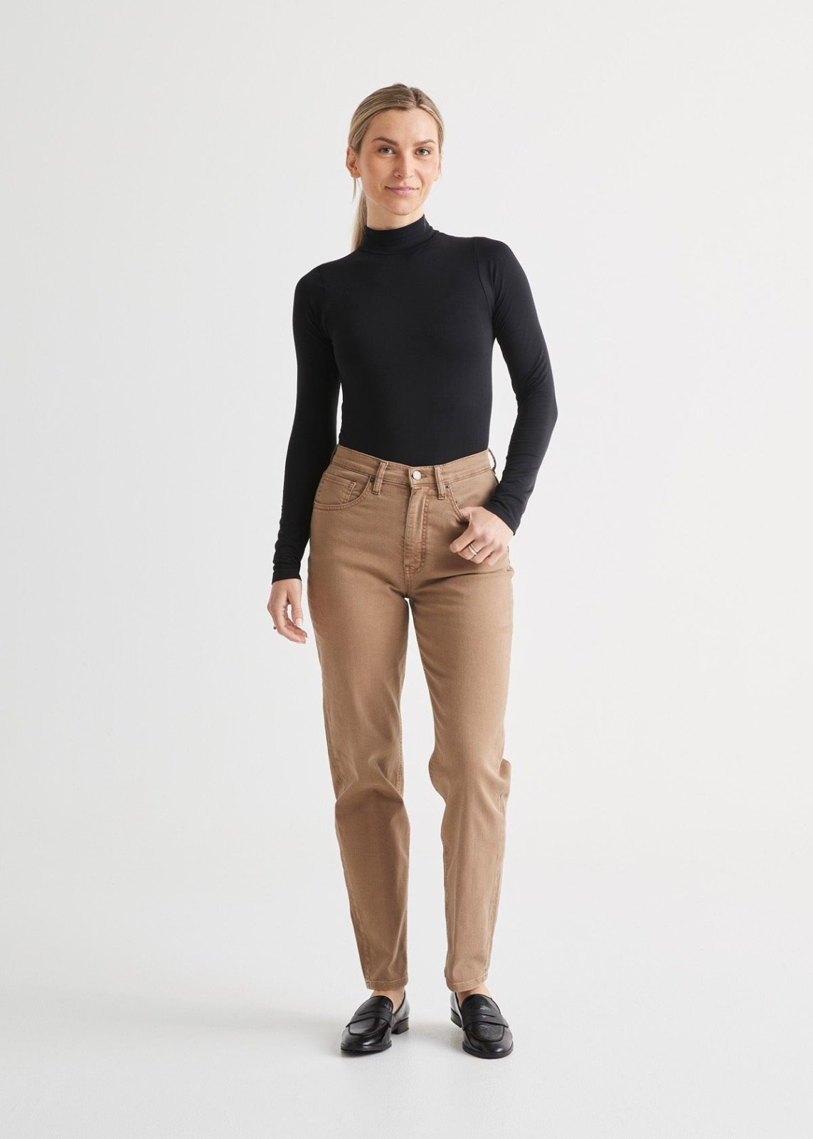 Women's Wood Smoke Coloured High Rise 90s Jean Full Body