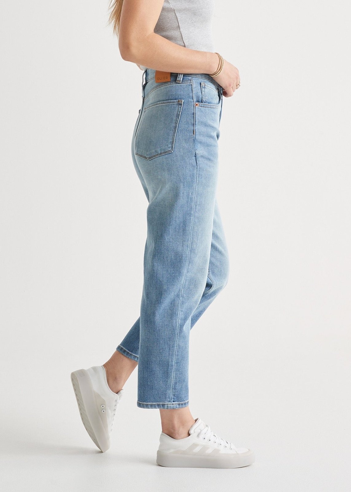 Women's Midweight Denim High Rise Arc Vintage Tint Jean Side