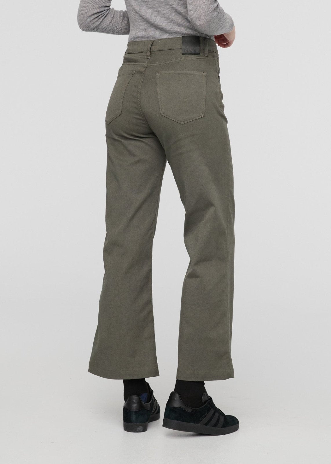 Women's High Rise Thyme Wide Leg Pant Back