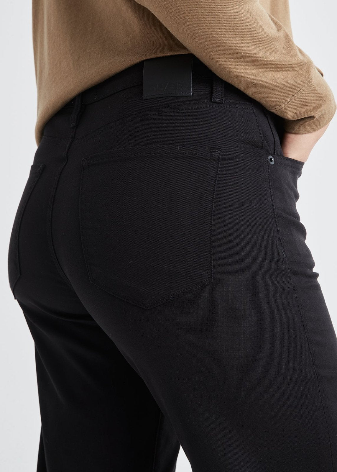 Women's High Rise Black Wide Leg Pant Side Detail