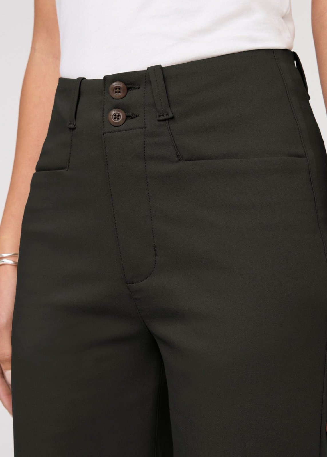 Women's Evergreen High Rise Wide-Leg Trouser front detail