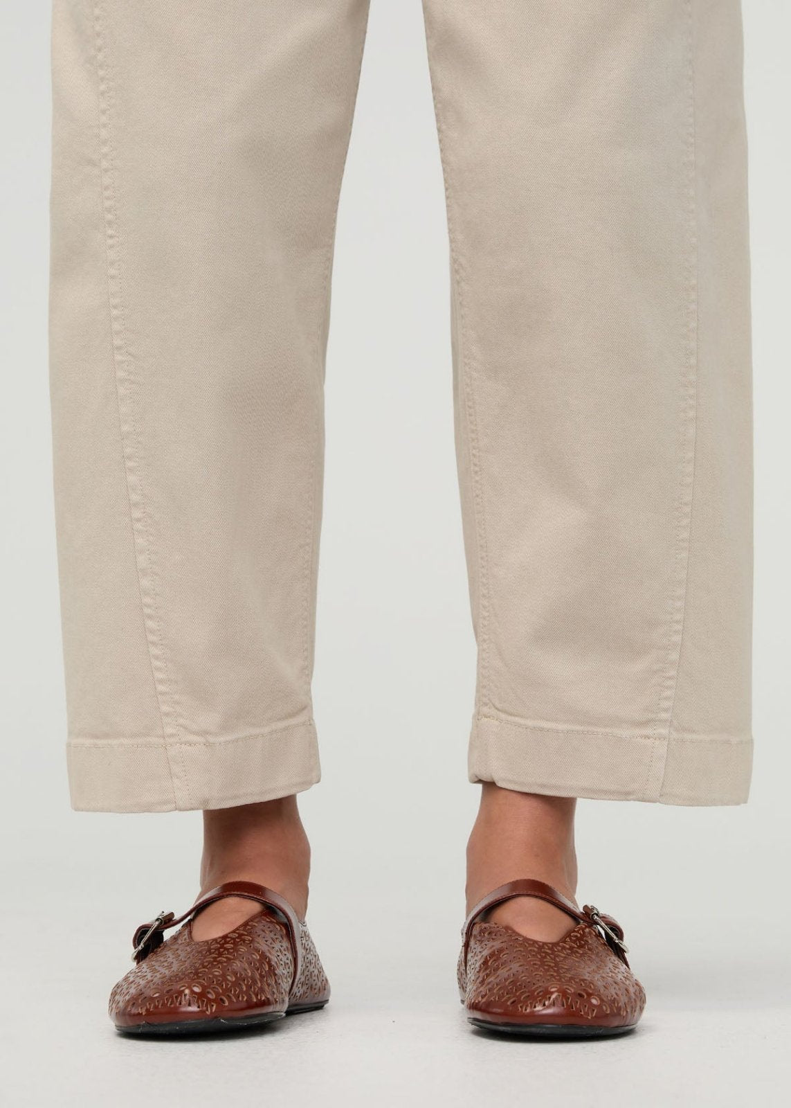 Women's Sandstone Barrel Pull On Pant ankle