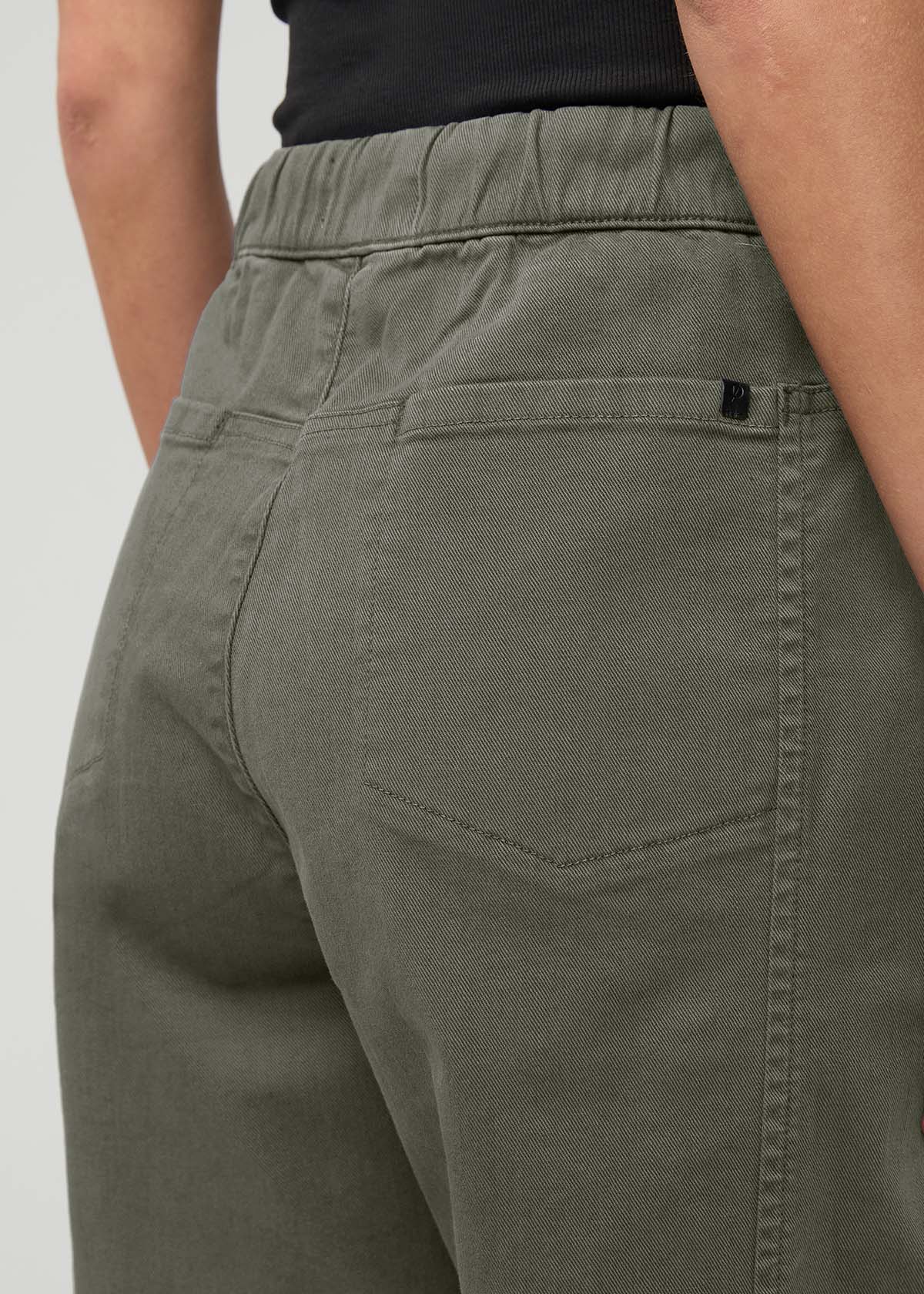 Women's Thyme Barrel Pull On Pant back pocket detail