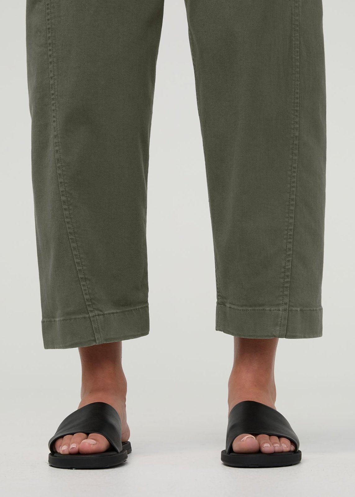 Women's Thyme Barrel Pull On Pant ankle