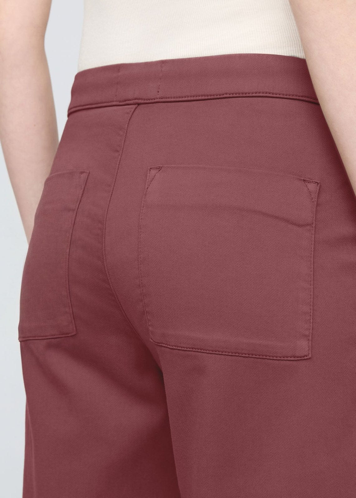 Women's Red Clay Harbour Sweatpants Back Pocket