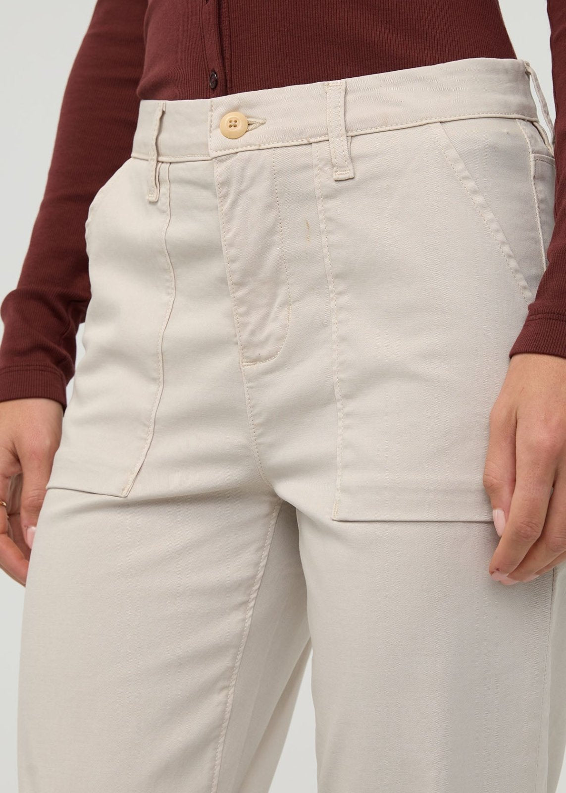 Women's Live Lite High Rise Sandstone Jogger Front Detail