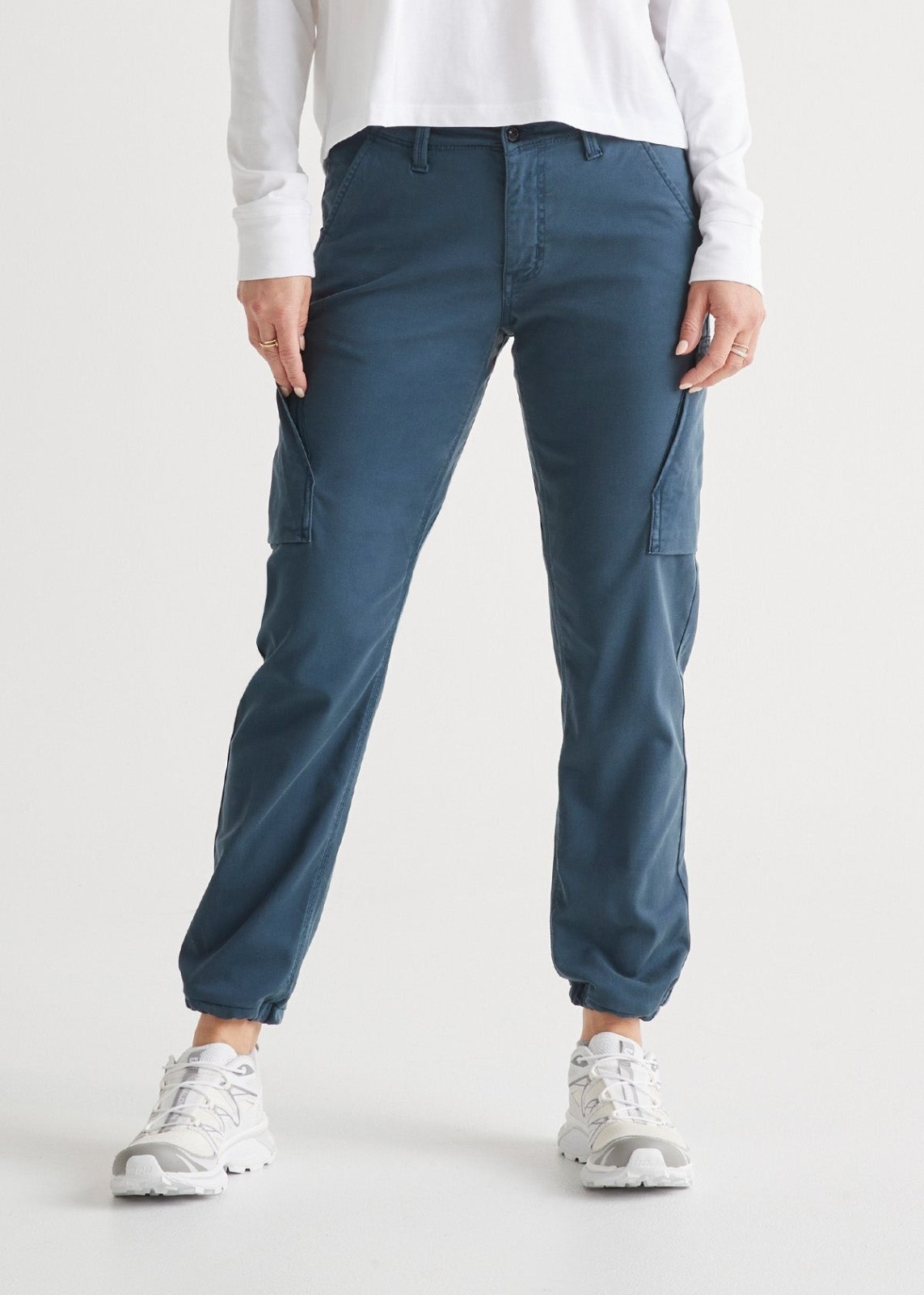 womens blue water-repellent cargo pant front