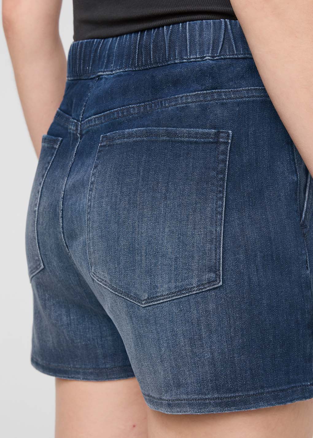 womens medium blue relaxed drawstring denim short back waistband and pockets