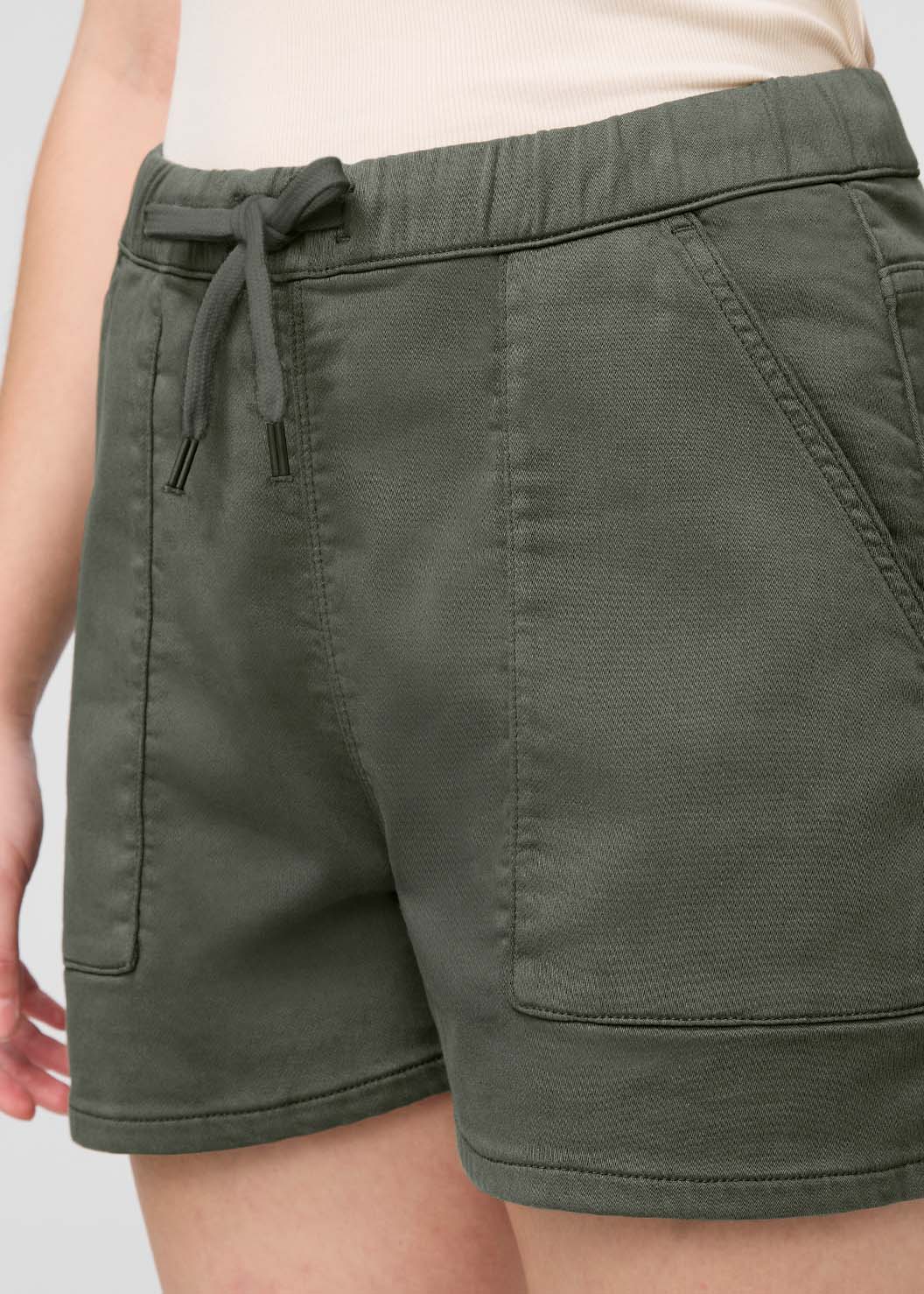 womens green pull on drawstring shorts front waistband