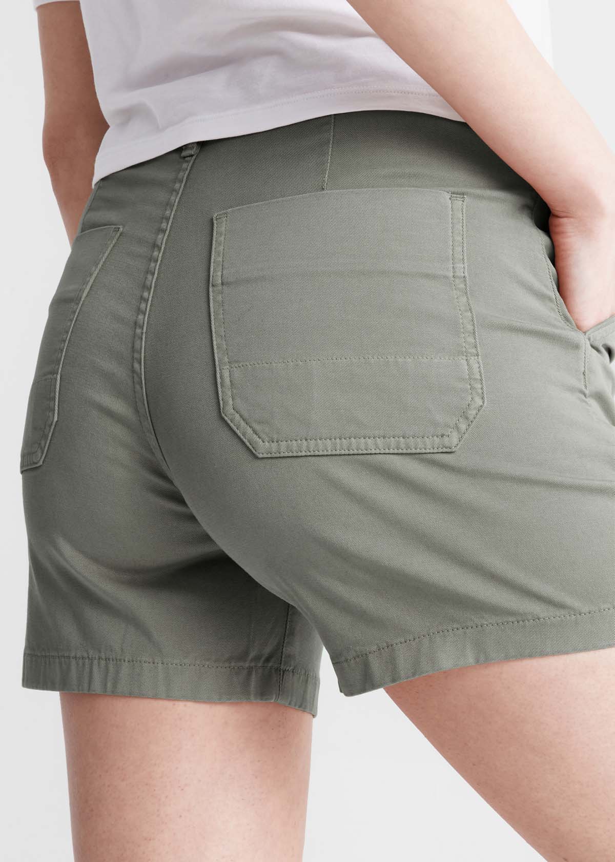 womens green stretch utility shorts back pocket detail