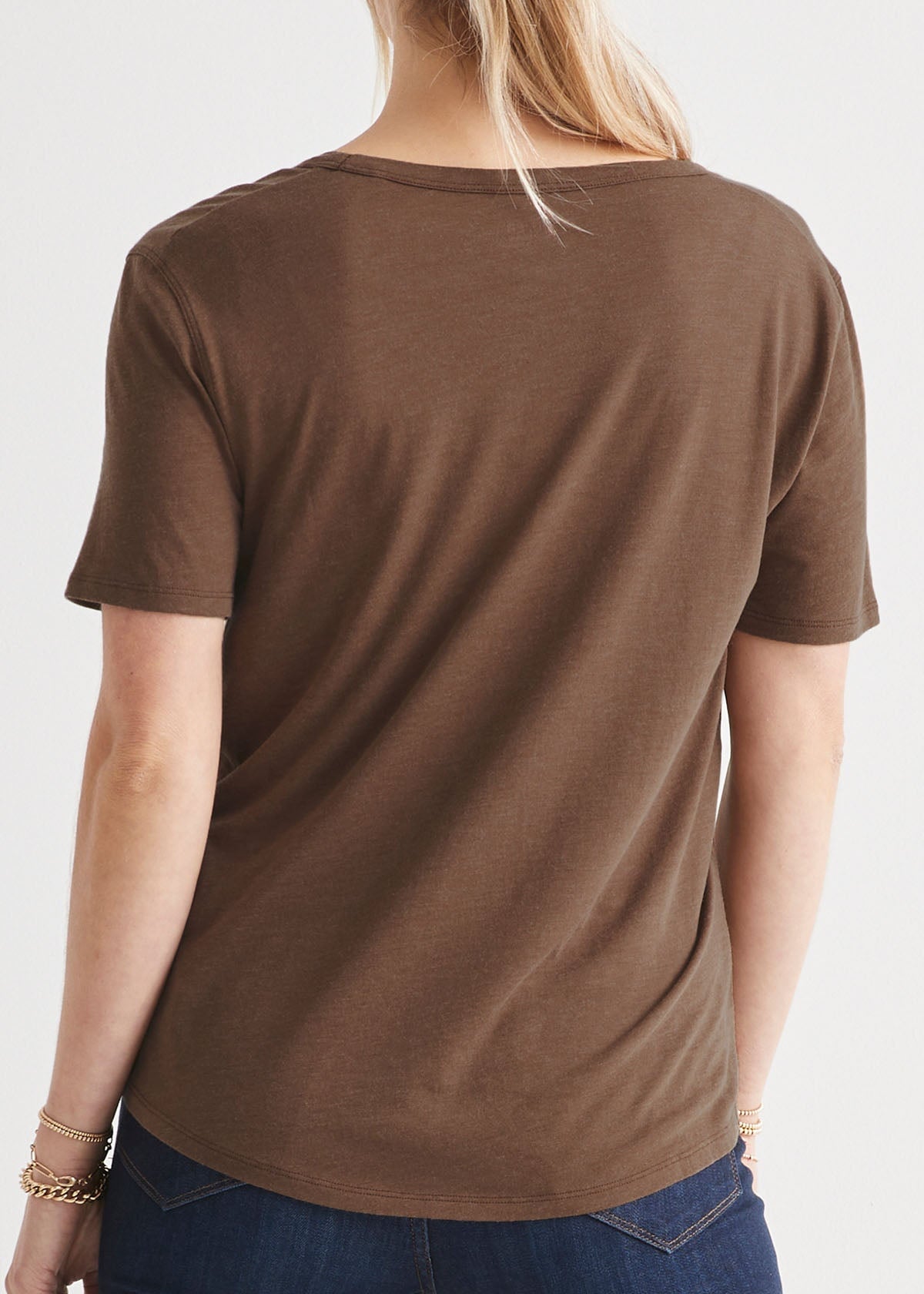 The Only Tee V-Neck - Mocha