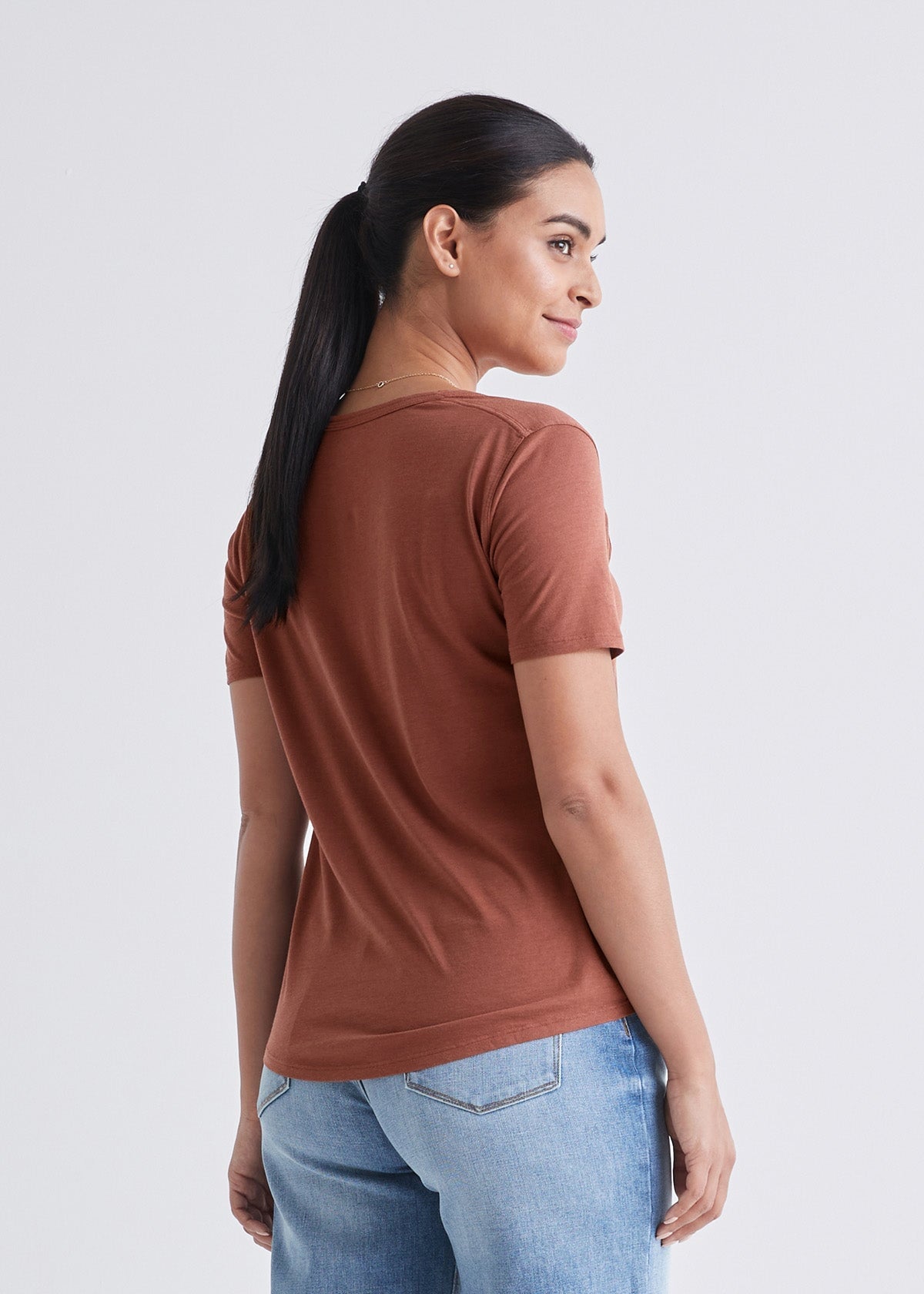 womens soft lightweight reddish-brown v-neck t-shirt back