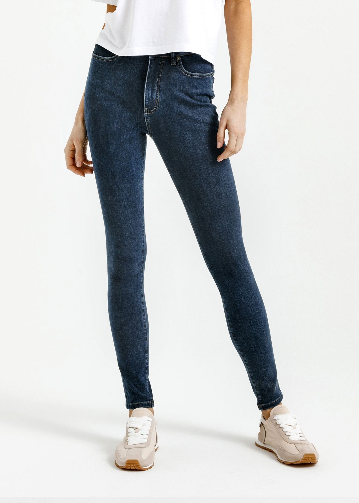 Women's High Rise Stretch Denim Dark Wash Skinny Jean