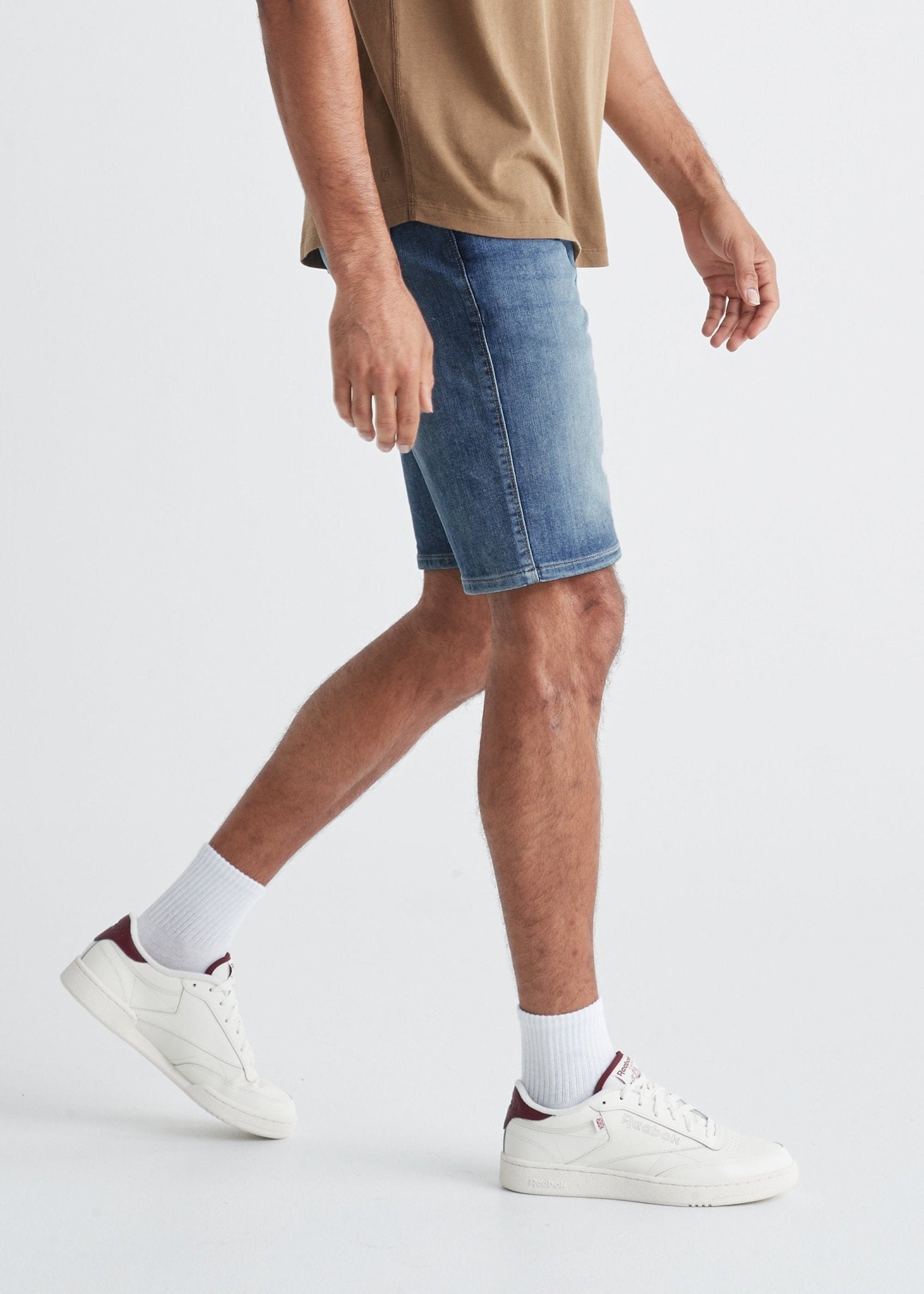 Men\'s Medium Wash Slim Fit Stretch Jean Shorts